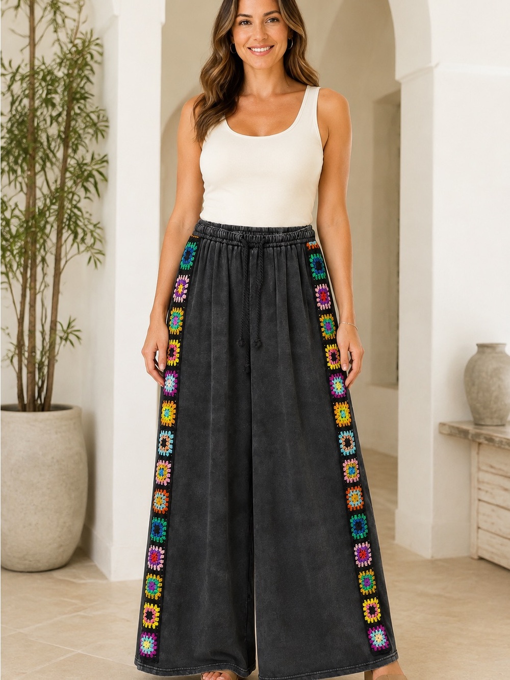 Embroidered Side-Stripe Wide Leg Pants - Black